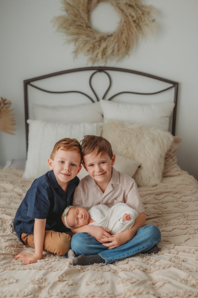 Image of Newborn Session Retainer--Posed Sessions @ RGP Studio