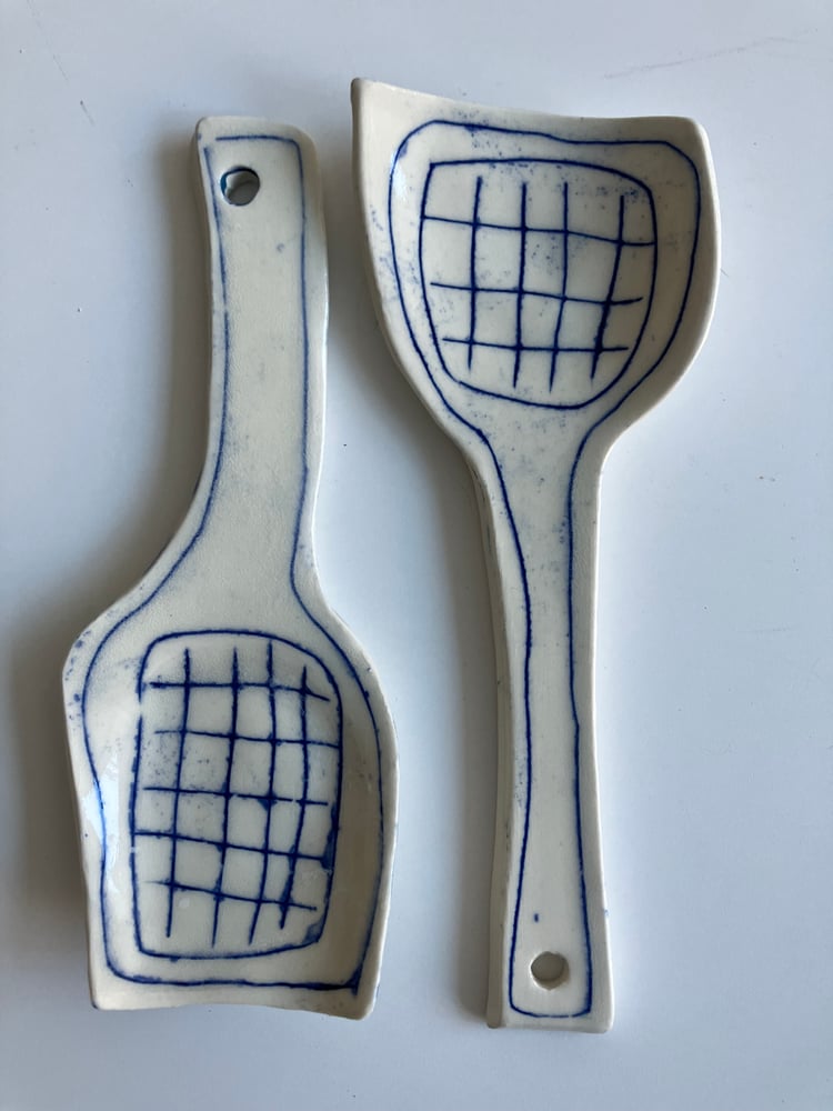 Image of porcelain servers