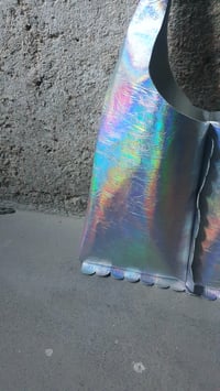 Image 7 of vsakodneva torba HOLOGRAMSKO SREBRNA // daily shopper HOLOGRAPHIC SILVER