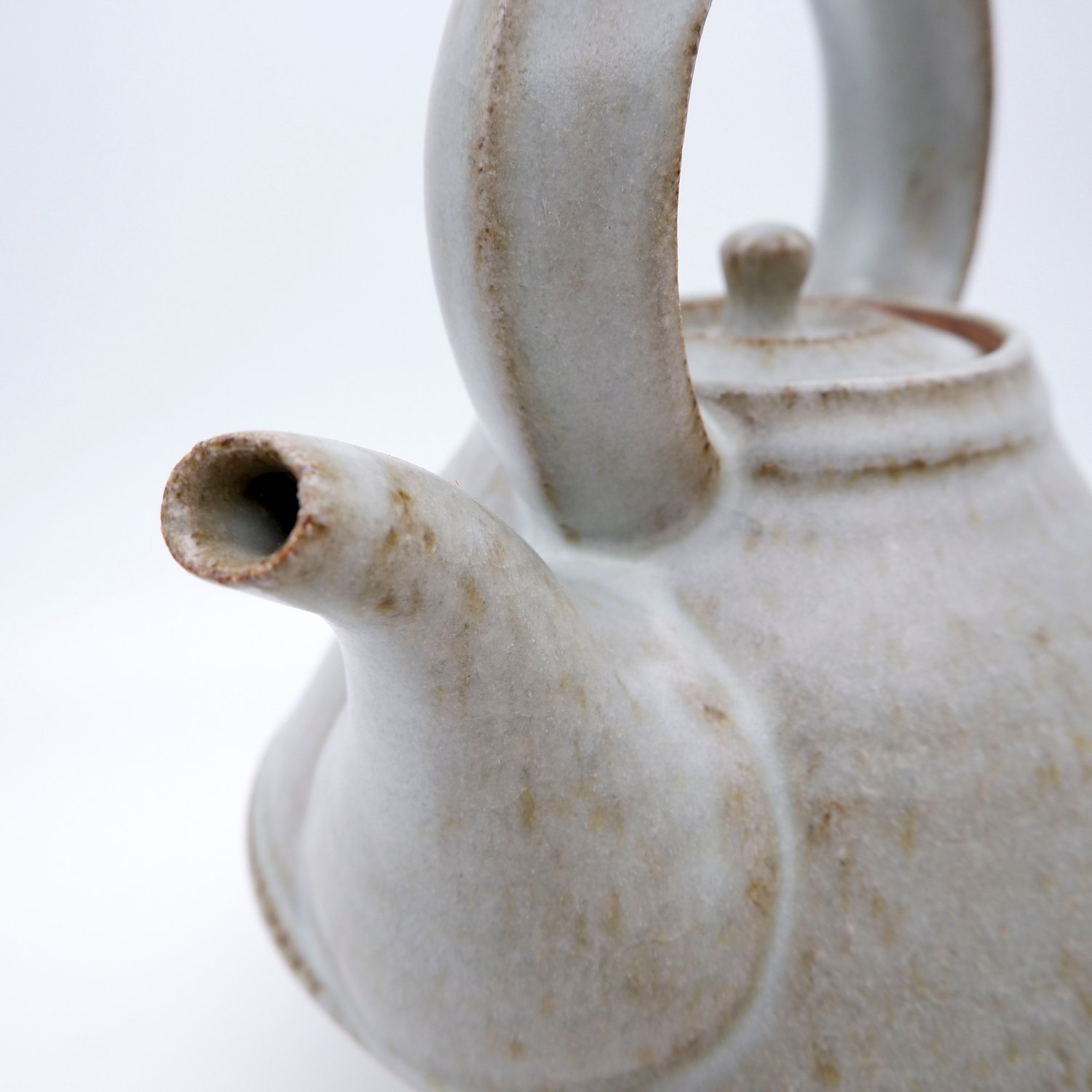 Image of Teapot (satin white)