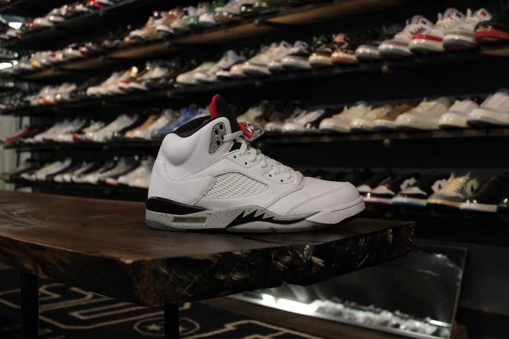 Air Jordan V (5) "White Cement"