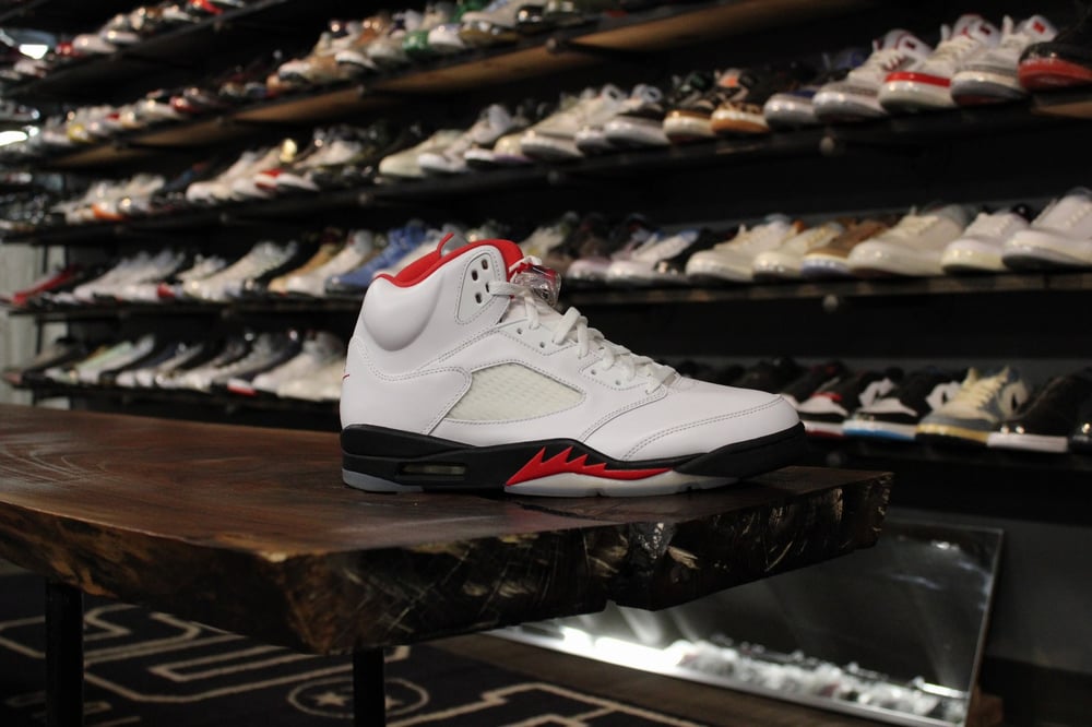 Air Jordan V (5) "Fire Red"