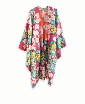 Image of Kort kimono dame af vin-pink silke med sakurablomster - vendbar