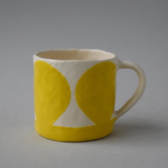 Image of Yellow Dot Cup