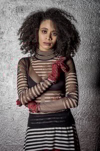 Image 2 of T-SHIRT OLIVIA BLACK WITH HIGHT NECK