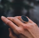 Black river pebble flow ring