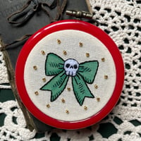 Creepmas Bow Embroidery 