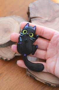 Image 2 of Cat magnet