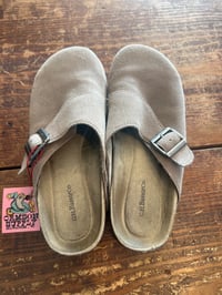 Image 2 of Women’s suede clogs 