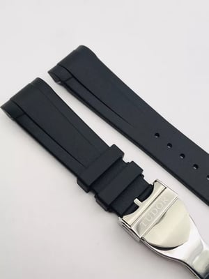 Image of Black 22mm Rubber Silione Watch band for Tudor Black Bay GMT Beautiful