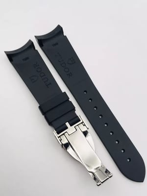 Image of Black 22mm Rubber Silione Watch band for Tudor Black Bay GMT Beautiful