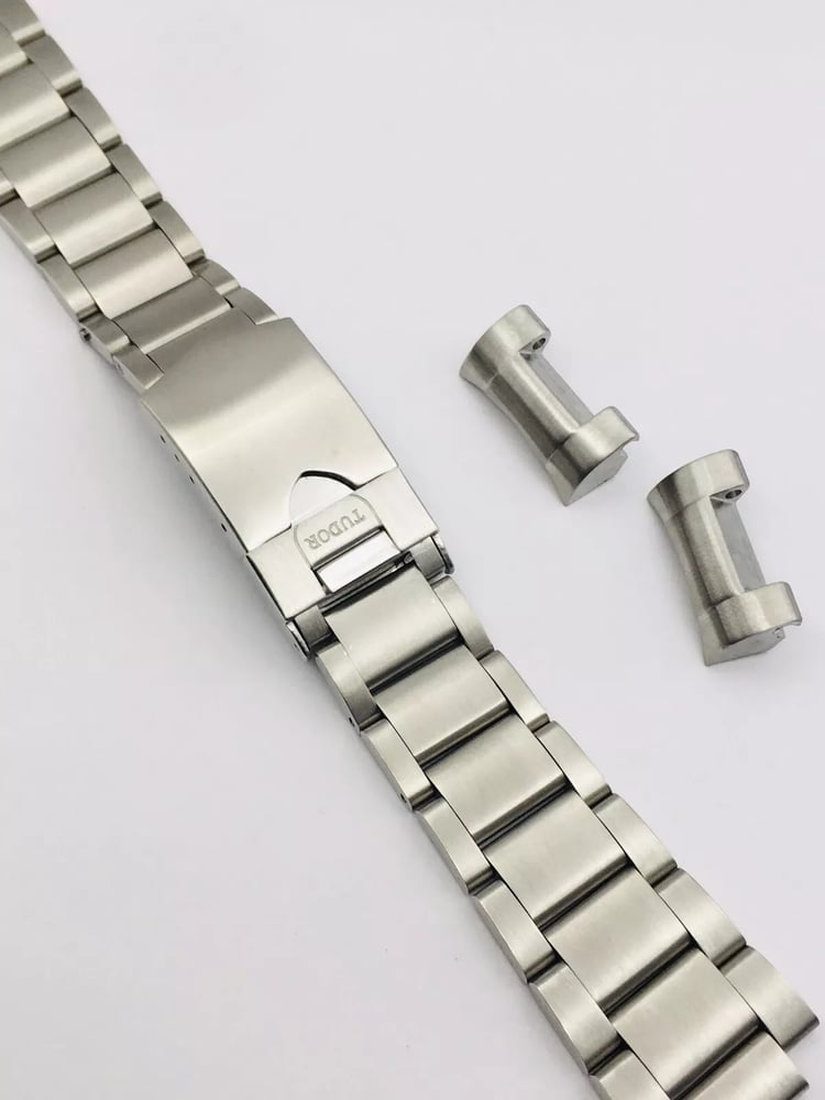 Image of Beautiful 22mm Bracelet Stainless Steel For Tudor Heritage Black Bay 79230 79730