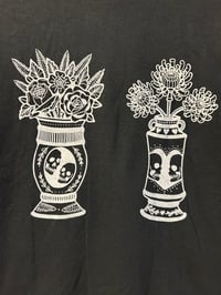 Image 3 of Dual Vases Tee (M)