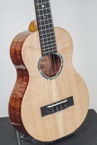 Image 4 of Shop Order KoAloha KTMR-00 Spruce Top & Curly Koa Rosette Tenor Gloss