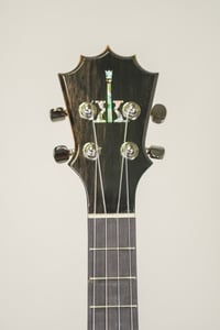 Image 3 of KoAloha KTM-00 Curly Mango Gloss Tenor