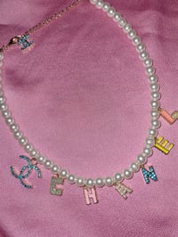 Image 2 of Pearl necklace 
