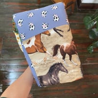 Image 3 of Horse & Friends Throw Quilt