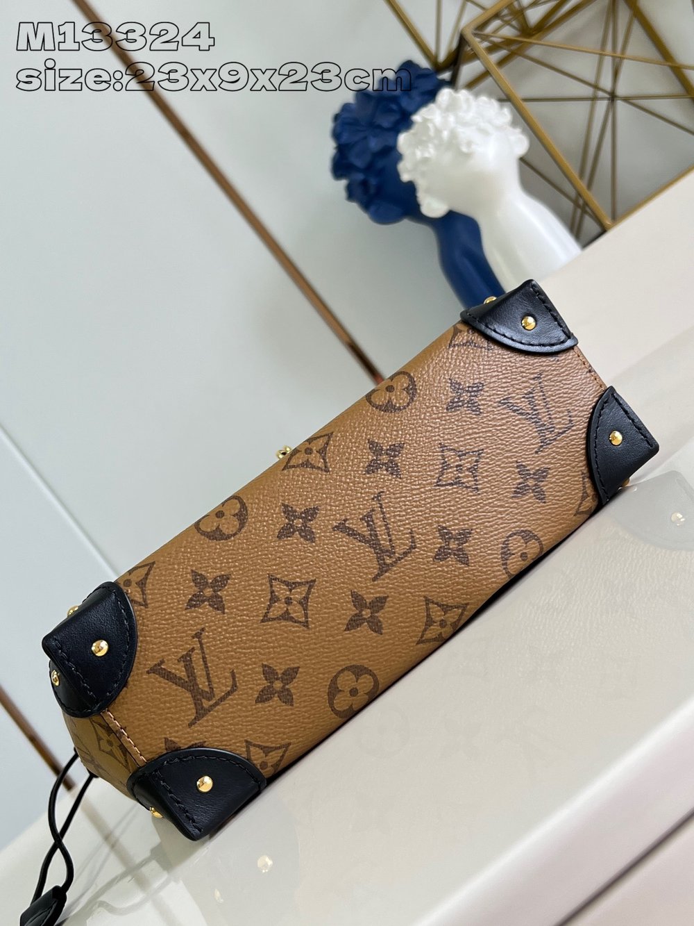 LV Reverse Neo Trunk