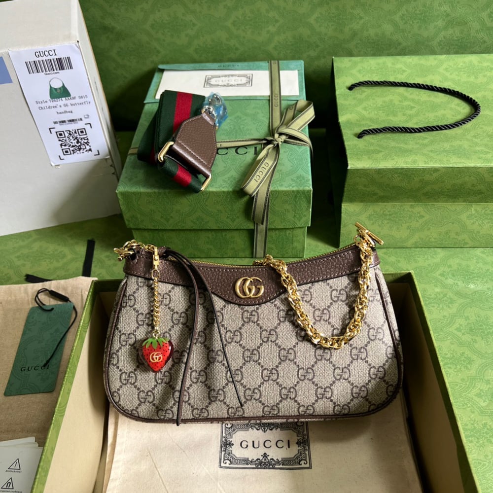 GG Canvas Mini Pochette 