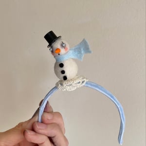 Image of Tiny Snowman Headband for Blythe Dolls #1