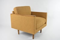 Image 1 of  Fauteuil carré jaune chiné