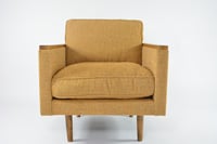 Image 7 of  Fauteuil carré jaune chiné