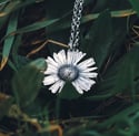 Daisy necklace 