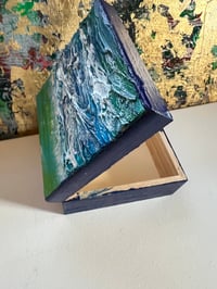 Image 2 of Small Ocean Waves Box #4