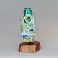 Image 4 of XXXXL. Twisted Periwinkle Reticulated Octopus Tower - Flamework Glass Sculpture