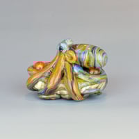 Image 5 of LG. Little Streaky Multicolor Octopus - Flameworked Glass Sculpture Bead