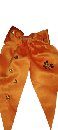 Image 1 of Mid-size Bows