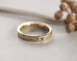 Image of 18ct Yellow Gold 3mm ‘Star' Eternity ring