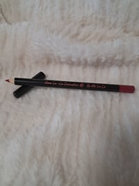 Image 2 of LIP LINER 💋 "RED"