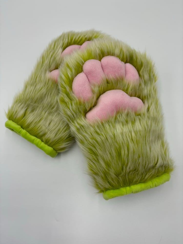 Image of Green Bean Mittens