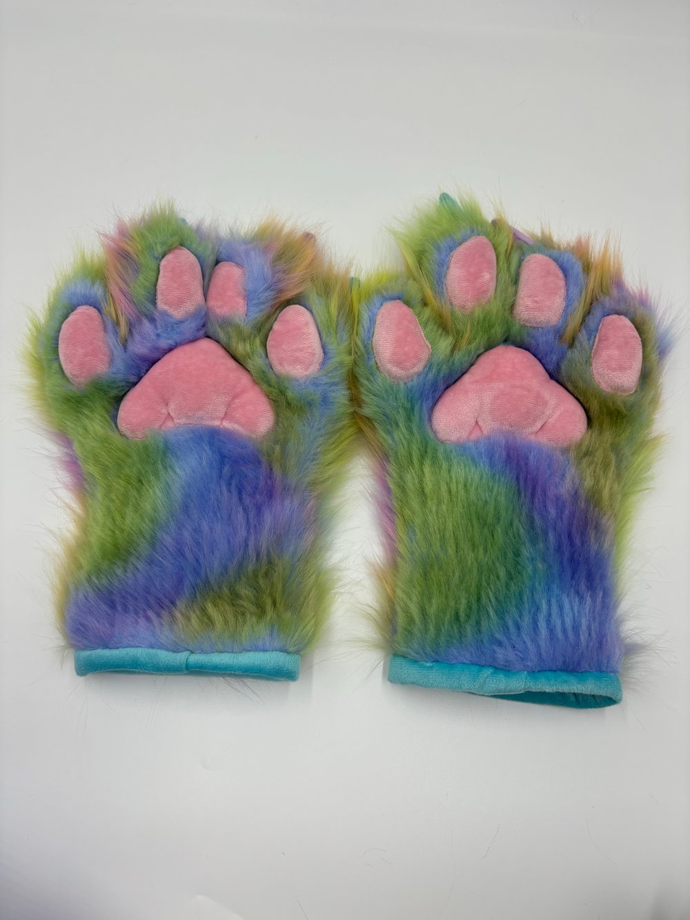 Image of Rainbow Clawed Bean Gloves