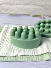 Image 5 of Shampoo Massage Bar