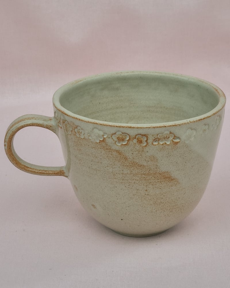 Image of Grande tasse pyrites, fleurs & shino