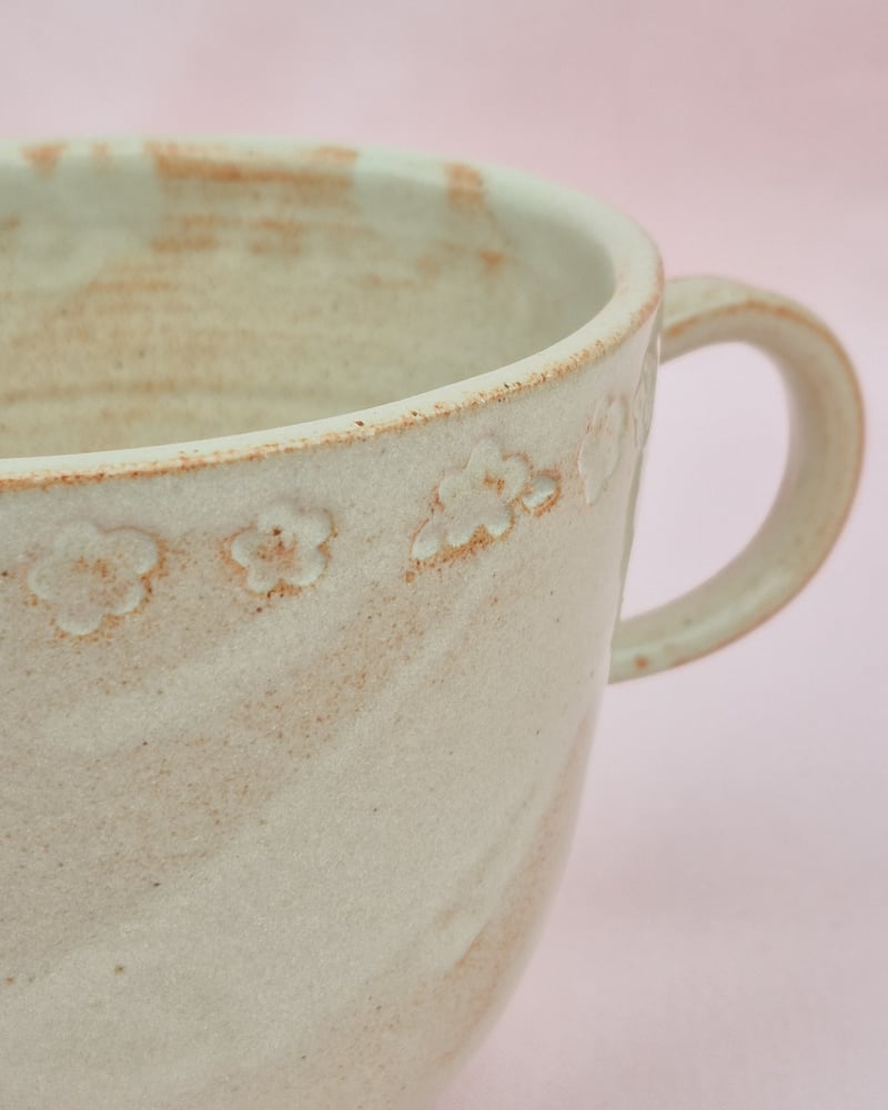 Image of Grande tasse pyrites, fleurs & shino
