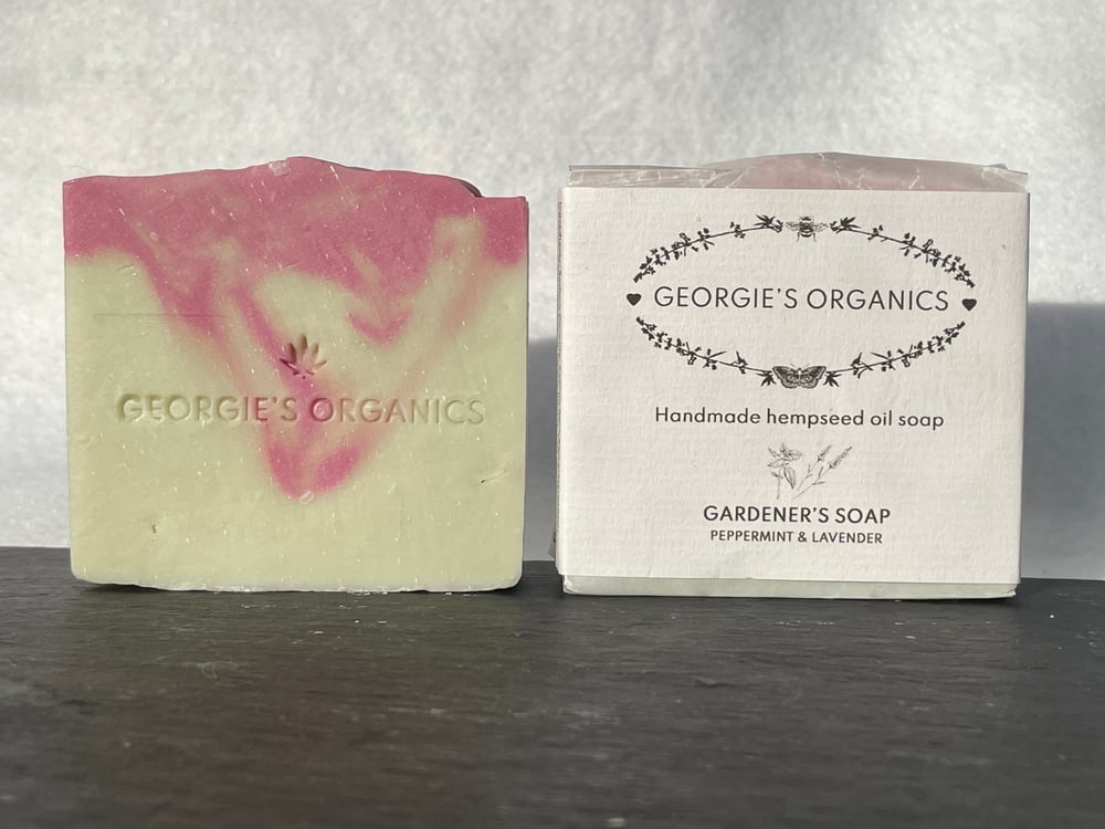 Image of GARDENER'S SOAP - Peppermint & Lavender