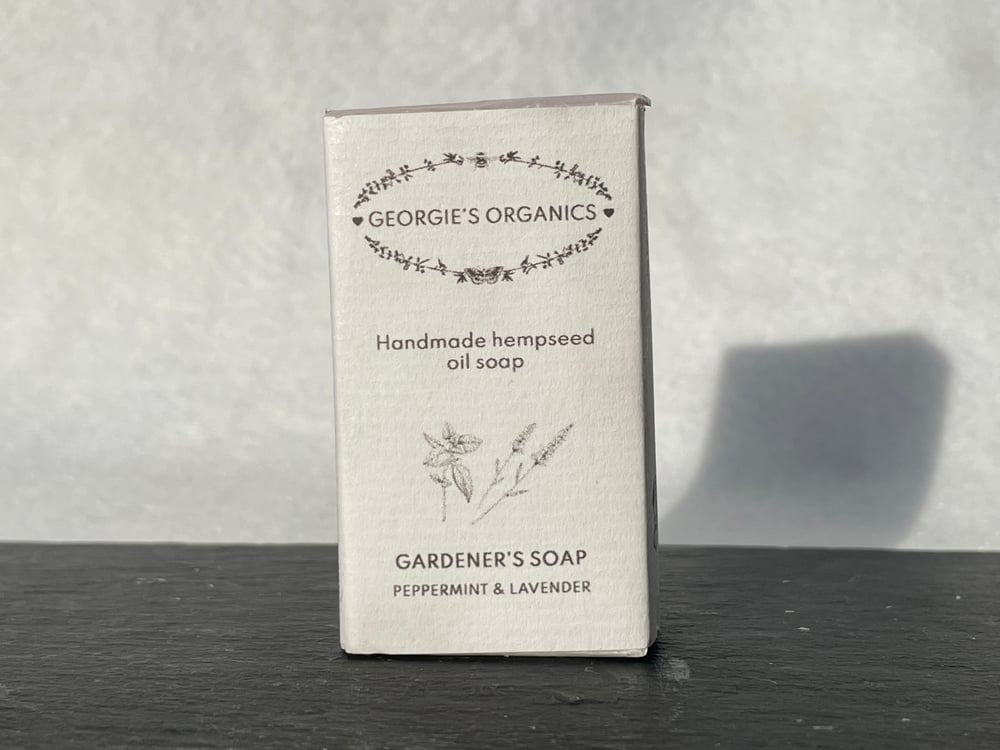 Image of GARDENER'S SOAP - Peppermint & Lavender