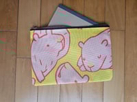 Image 2 of カピバラ Yellow Pouch 