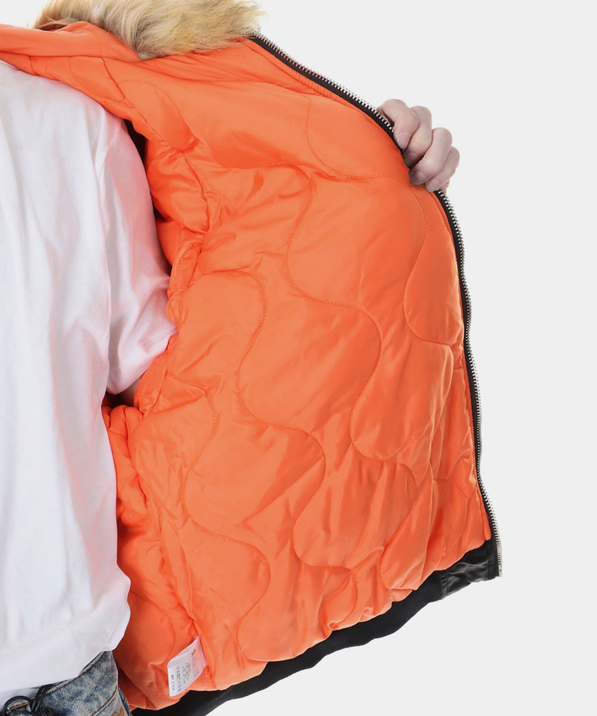 FA_BOMBER-INSIDE.jpg?auto=