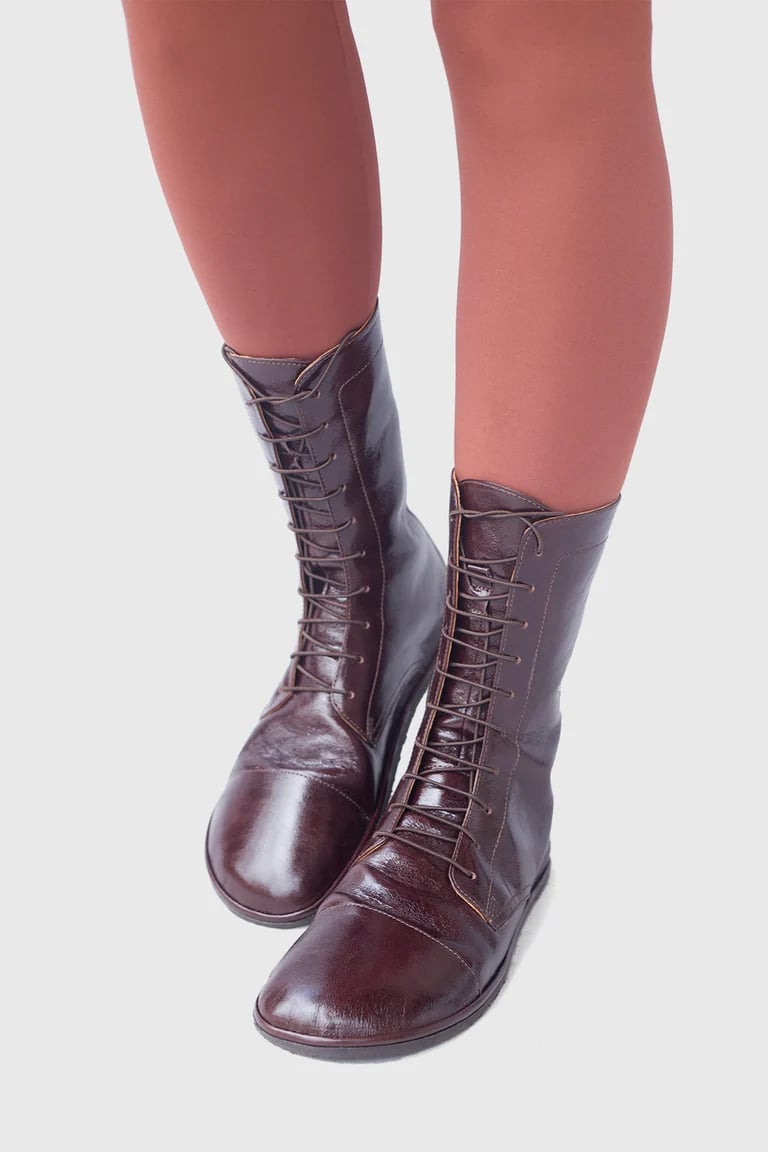 Image of Lace-up Impulse boots in Vintage Brown