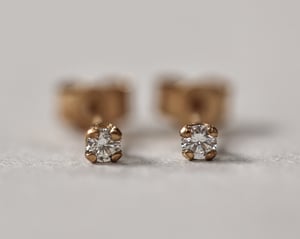 Image of 2.5mm 'little diamond' stud earrings 