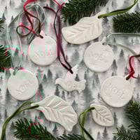 Image 1 of DÉCORATION DE NÖEL en céramique 