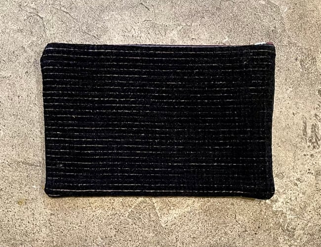 Pochette canevas roses noir