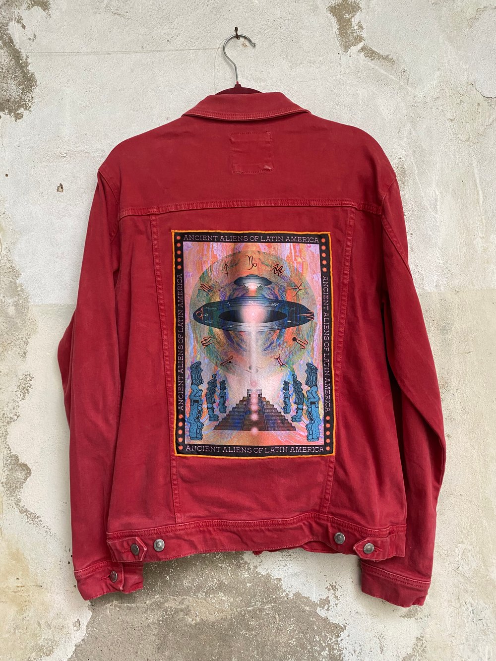 UFO MEXICO red denim katana