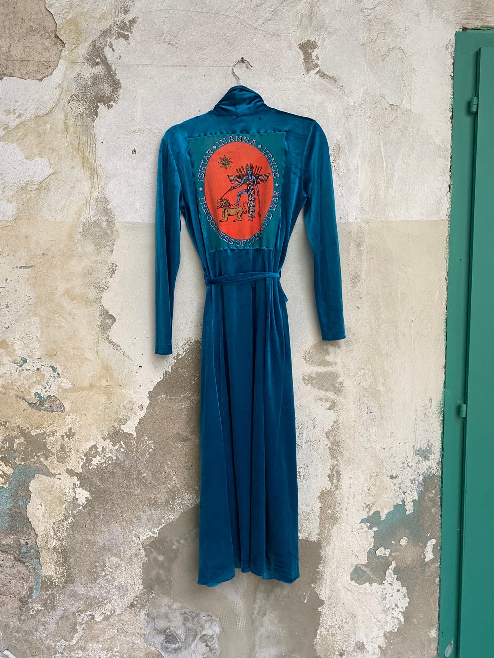 INANNA velvet turquoise robe