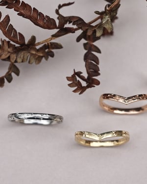 Image of 18ct yellow Gold, 2mm, Cleavers Engraved, Wishbone Ring