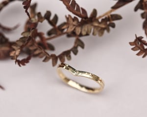 Image of 18ct yellow Gold, 2mm, Cleavers Engraved, Wishbone Ring